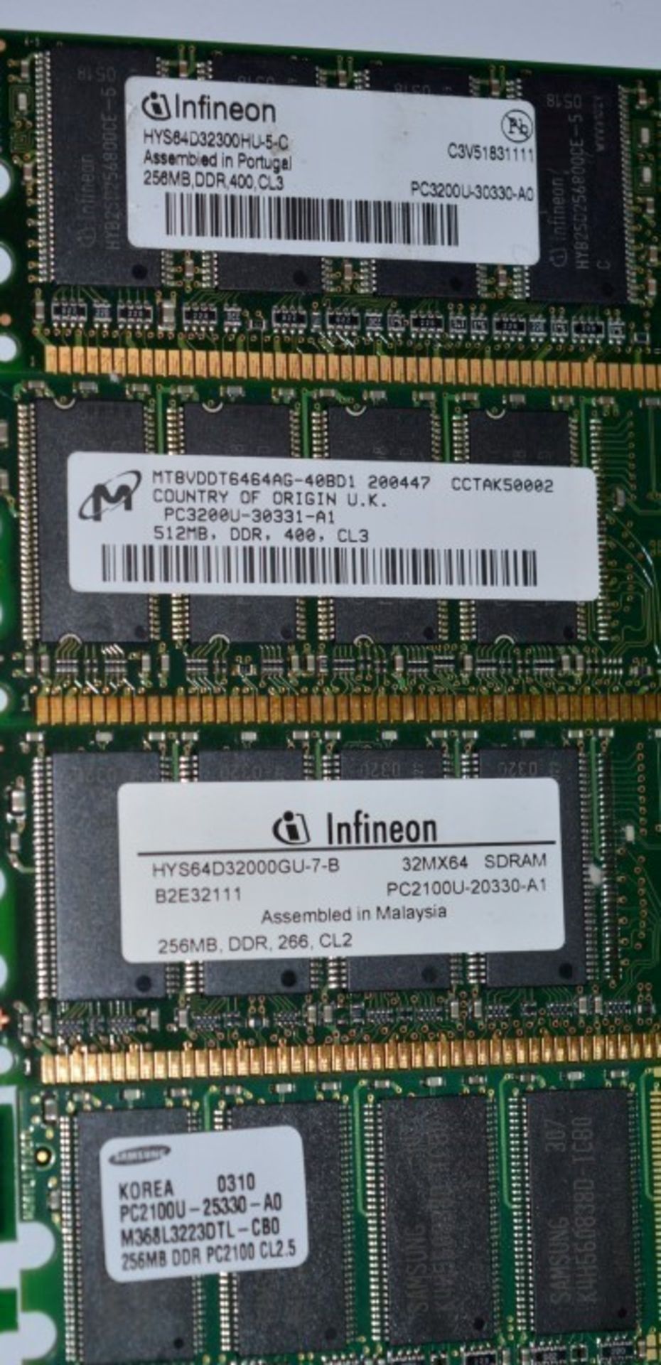 14 x Computer Memory Sticks - 256mb DDR - Various Brands - CL106 - Ref IT011 - Location: - Image 3 of 6