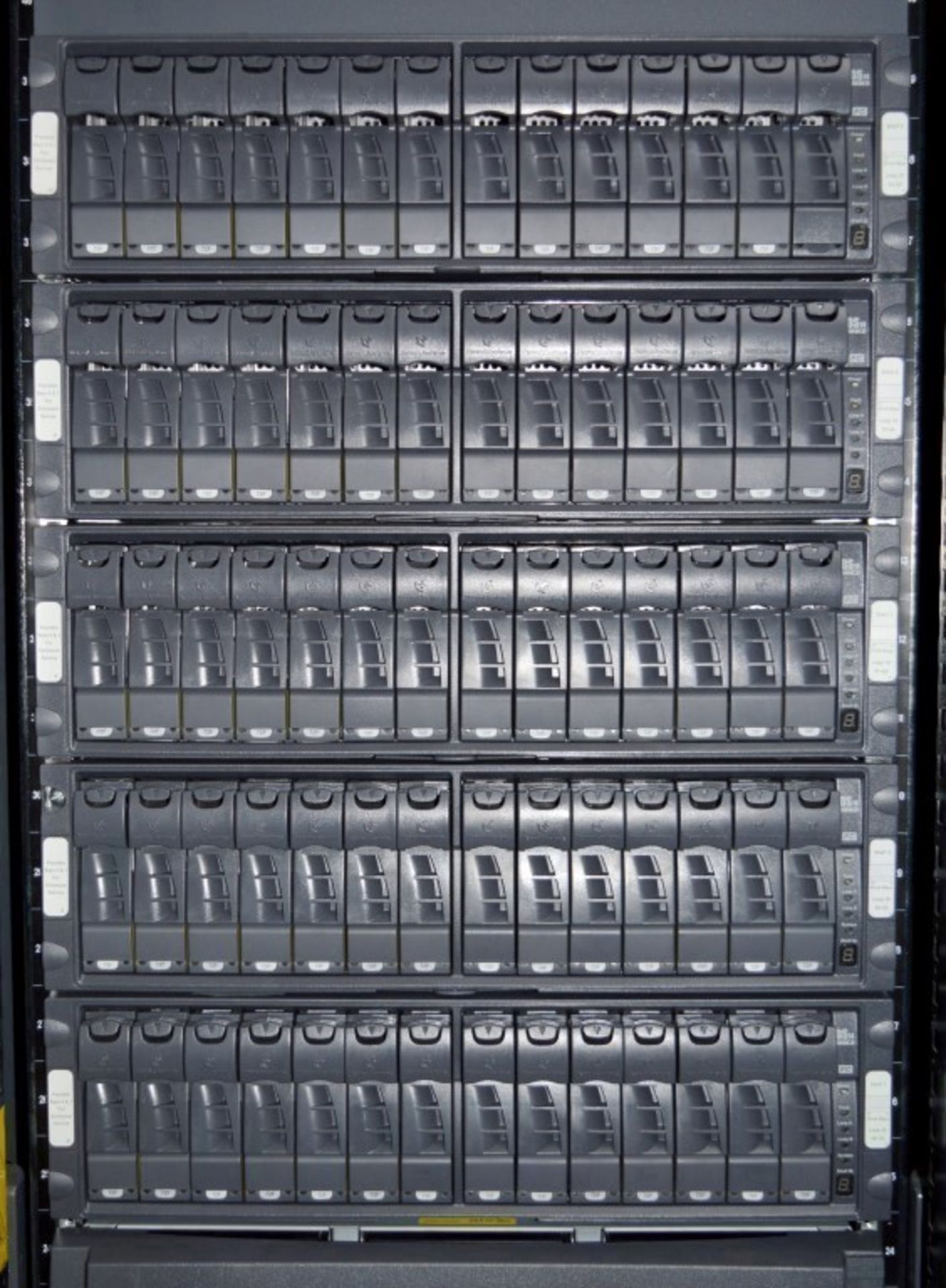 1 x Network Appliance Netapp Filer - Netapp Data Rack With 1 x FAS3140 Controller and 9 x DS14 MK2 - Image 9 of 23