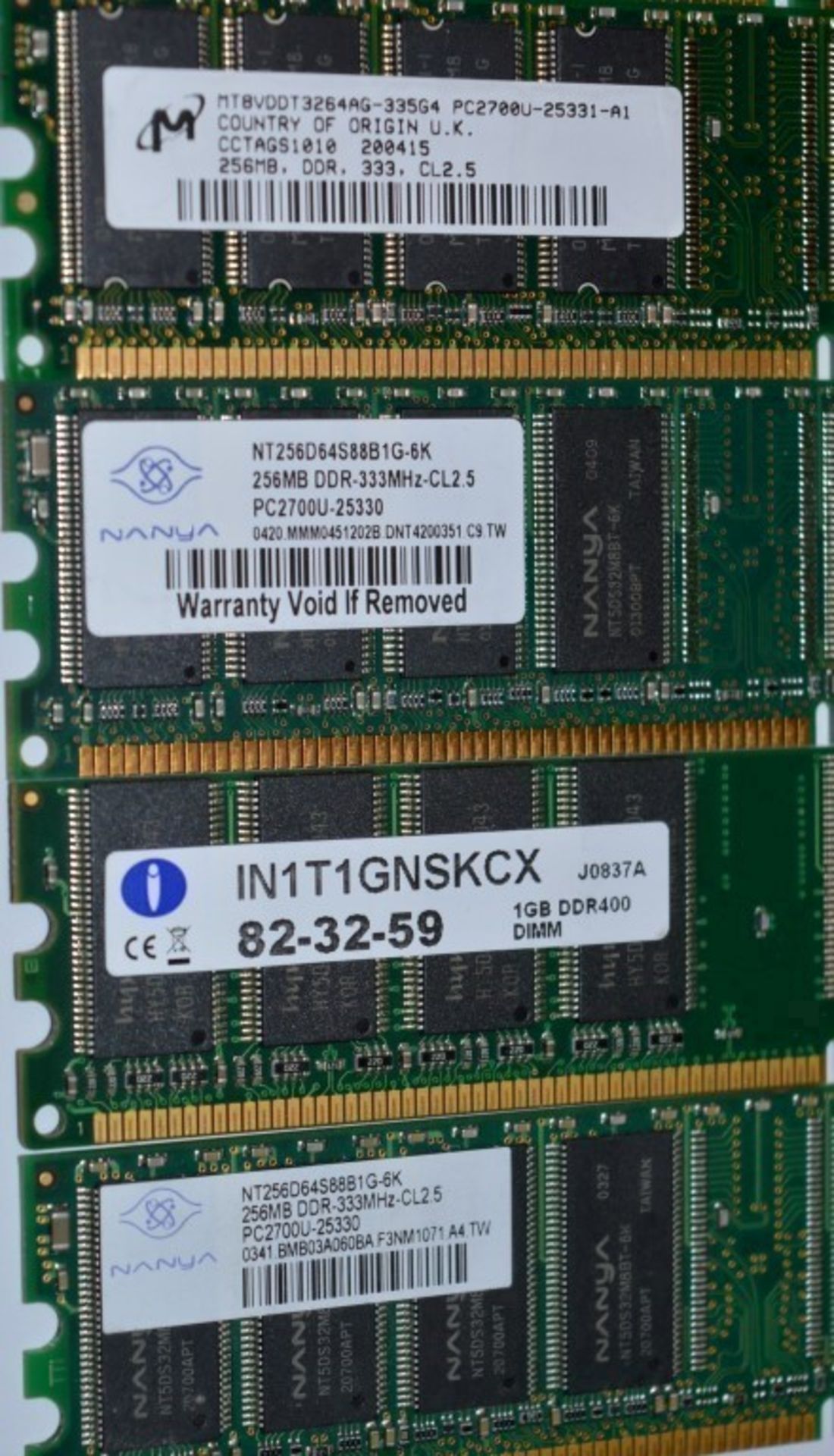 14 x Computer Memory Sticks - 256mb DDR - Various Brands - CL106 - Ref IT011 - Location: - Image 6 of 6