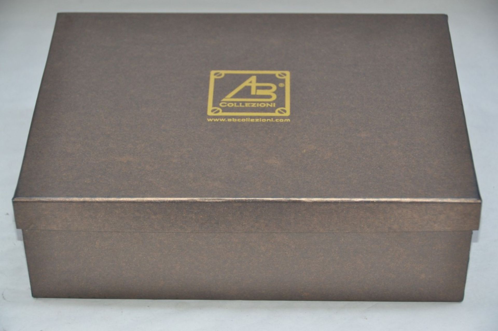 1 x "AB Collezioni" Italian Genuine Leather-Bound Luxury POKER SET (34047) - Ref LT006A  - - Image 5 of 9