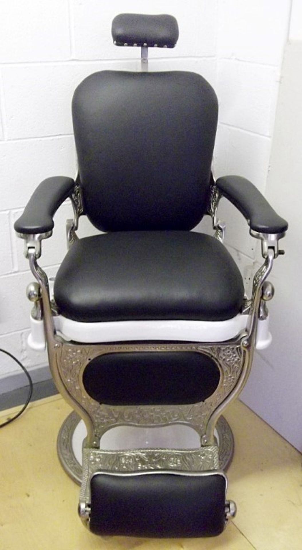 1 x Antique "James Barker Philadelphia" Barbers Chair - Restored and Reupholstered To A Good - Image 11 of 11