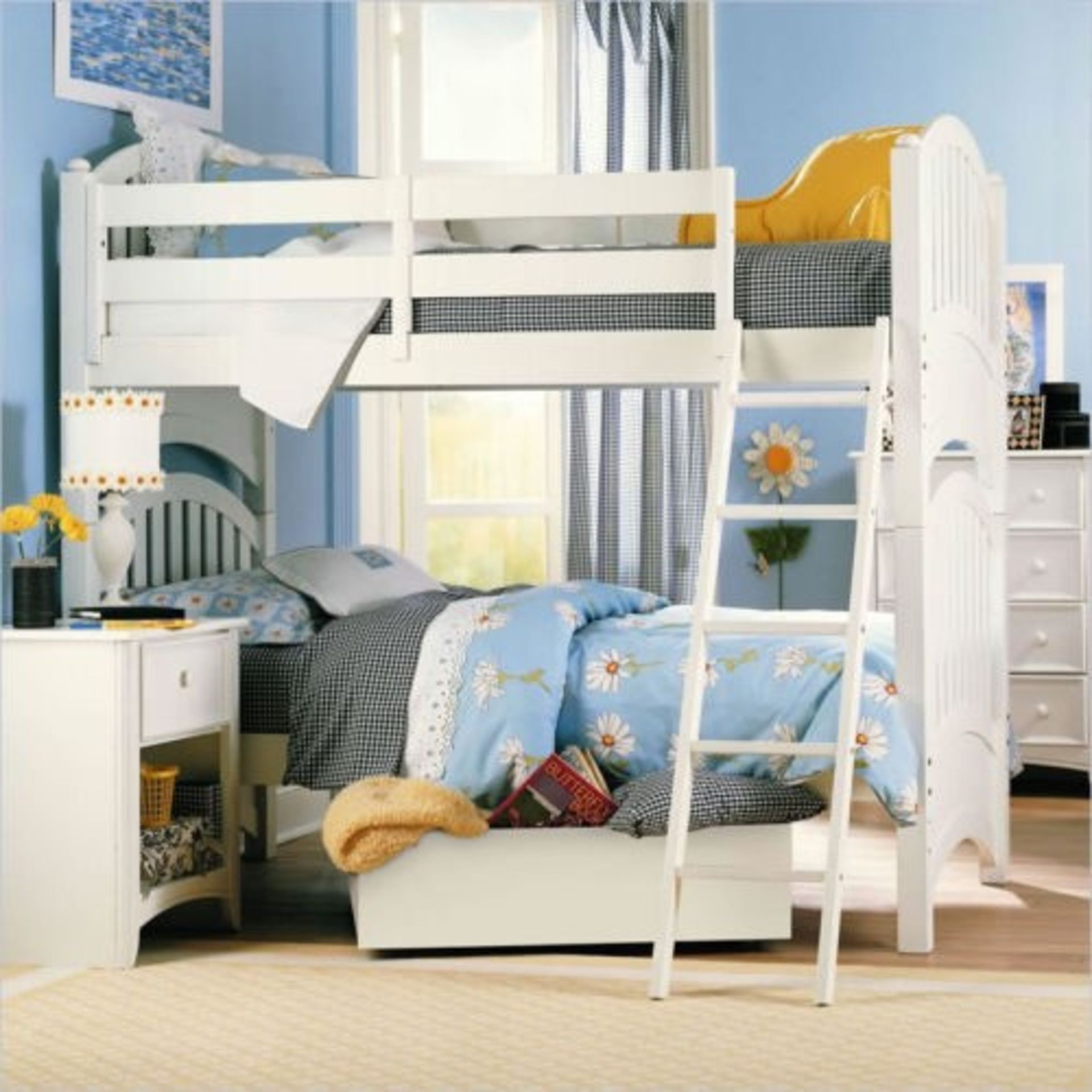 1 x Lea Getaway Twin over Twin Bunk Bed - Unused With Cosmetic Blemishes - CL011 - Location: