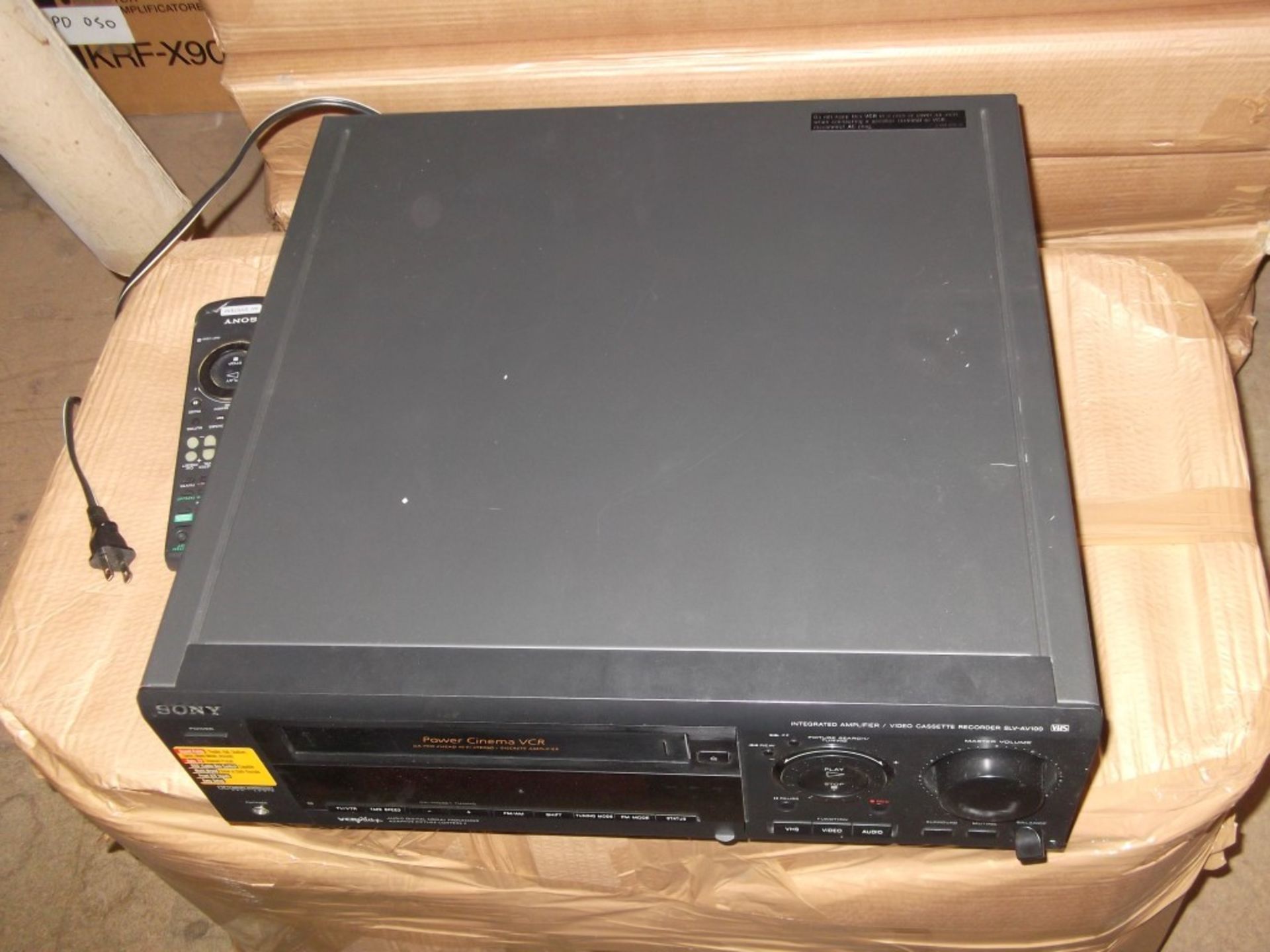 1 x Sony SLV-AV100 - Combination Amplifier, Receiver & VHS - Boxed With Remote - Working Condition - - Image 2 of 8