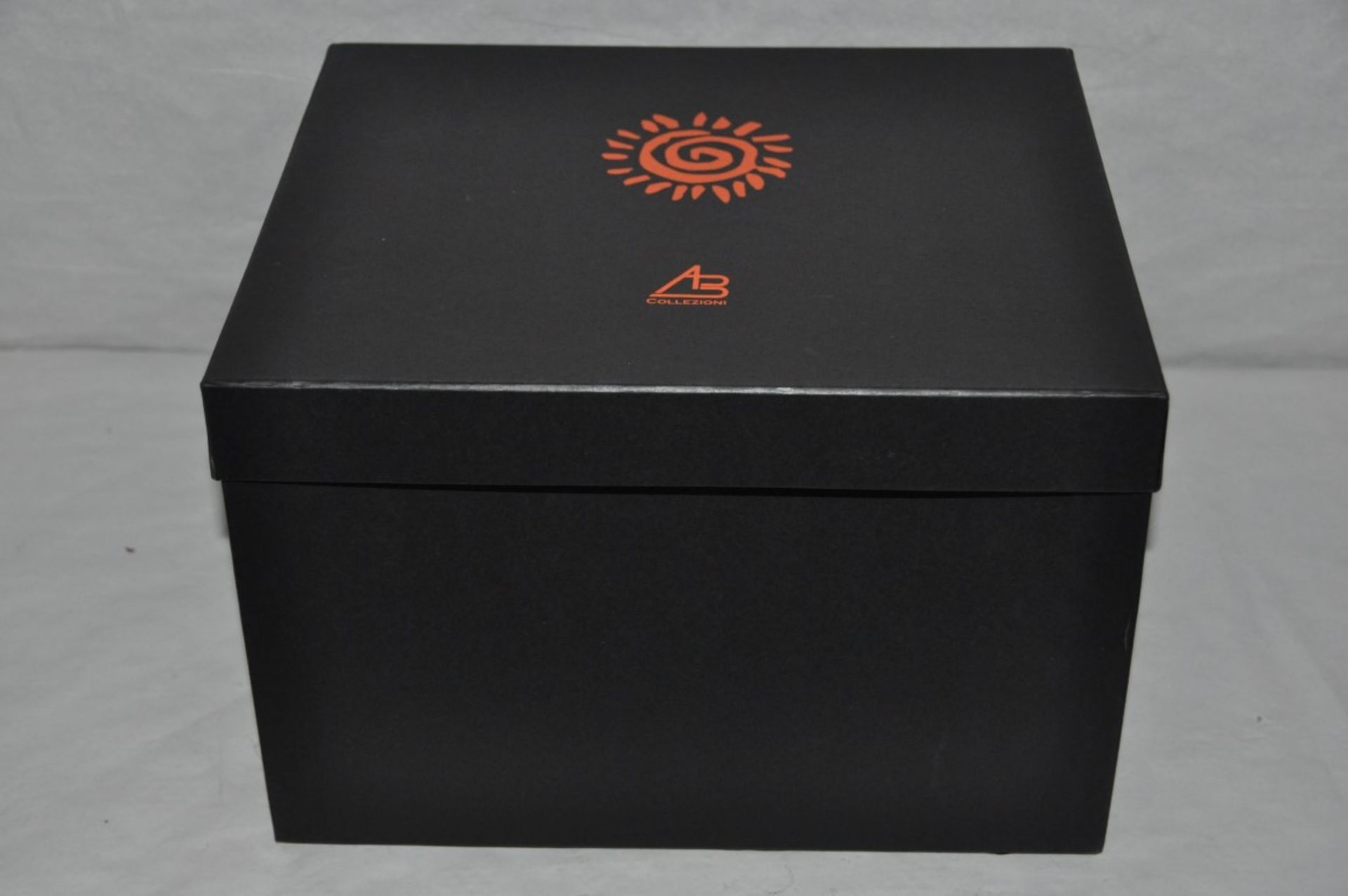 1 x "AB Collezioni" Italian Luxury Automatic Watch Case In Tan (30049M) - Ref LT105  – Italian - Image 6 of 6