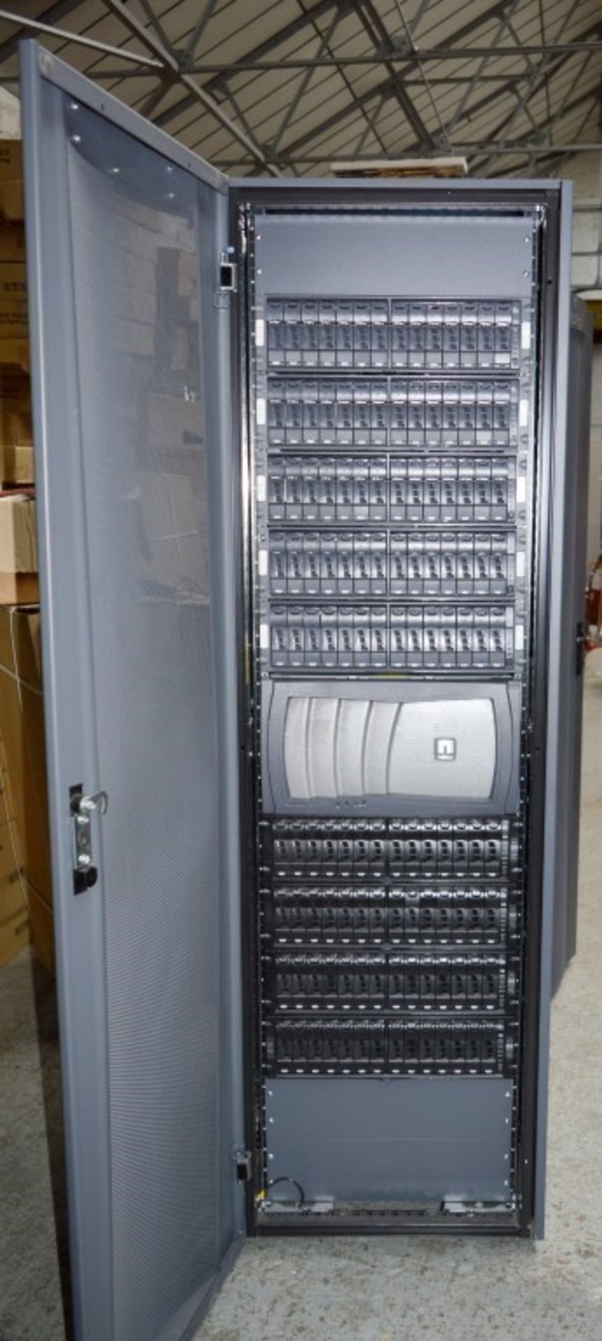 1 x Network Appliance Netapp Filer - Netapp Data Rack With 1 x FAS3140 Controller and 9 x DS14 MK2