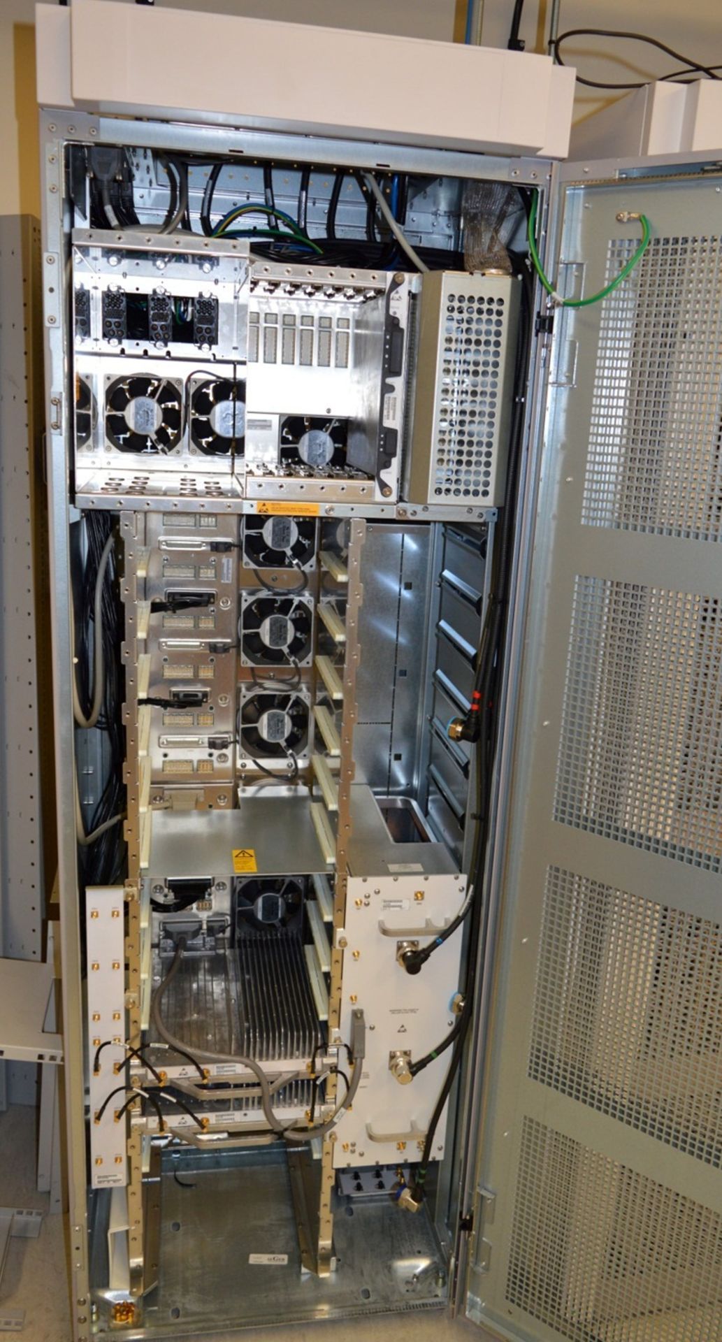 1 x Selection of Nokia Siemens Test Room Equipment Including Loaded Nokia Ultrasite WCDMA Supreme - Image 67 of 72