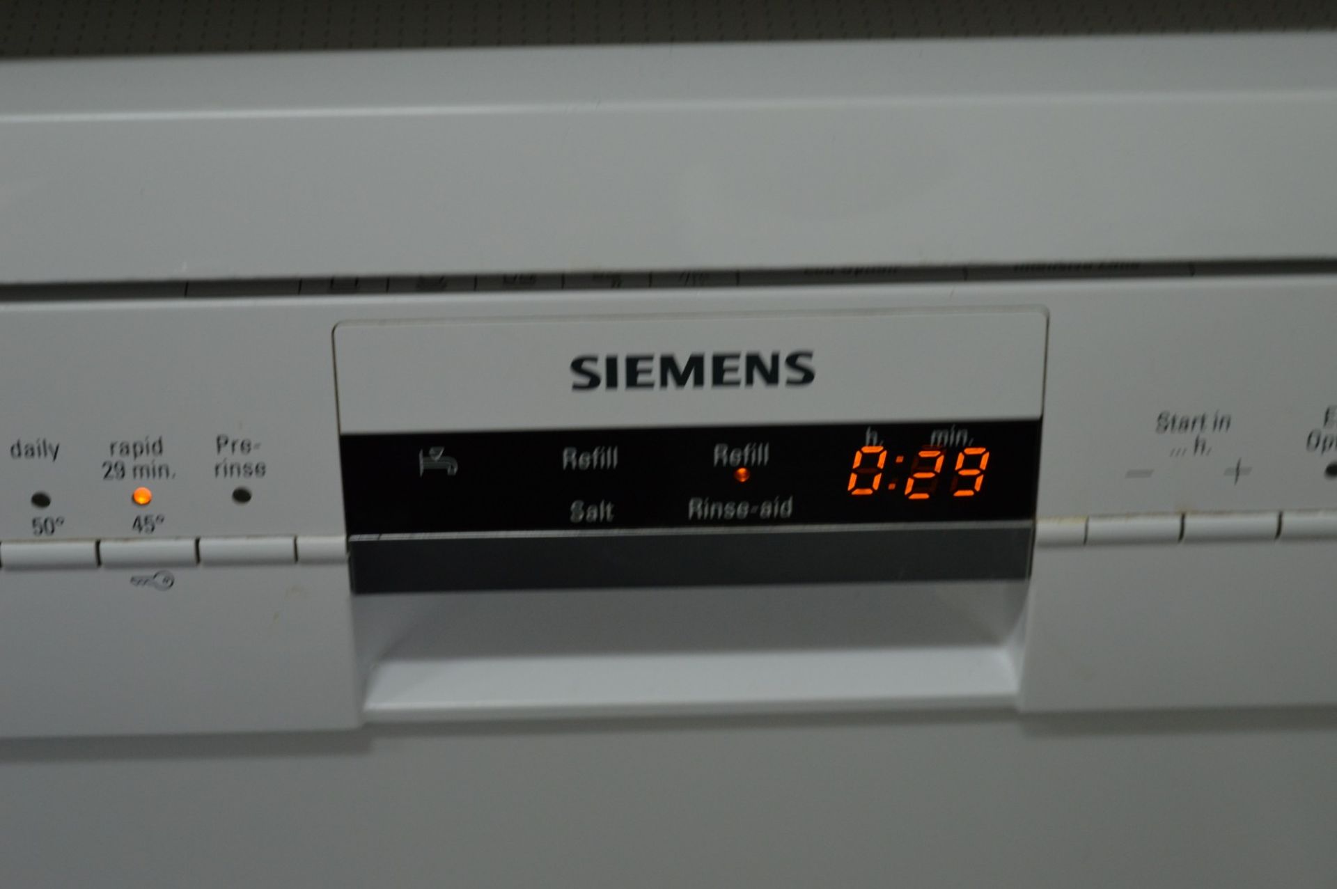 1 x Siemens 60cm SD6P1S Ecosense Dishwasher - White Finish - CL300 - S074 - Location: Swindon, - Image 2 of 6