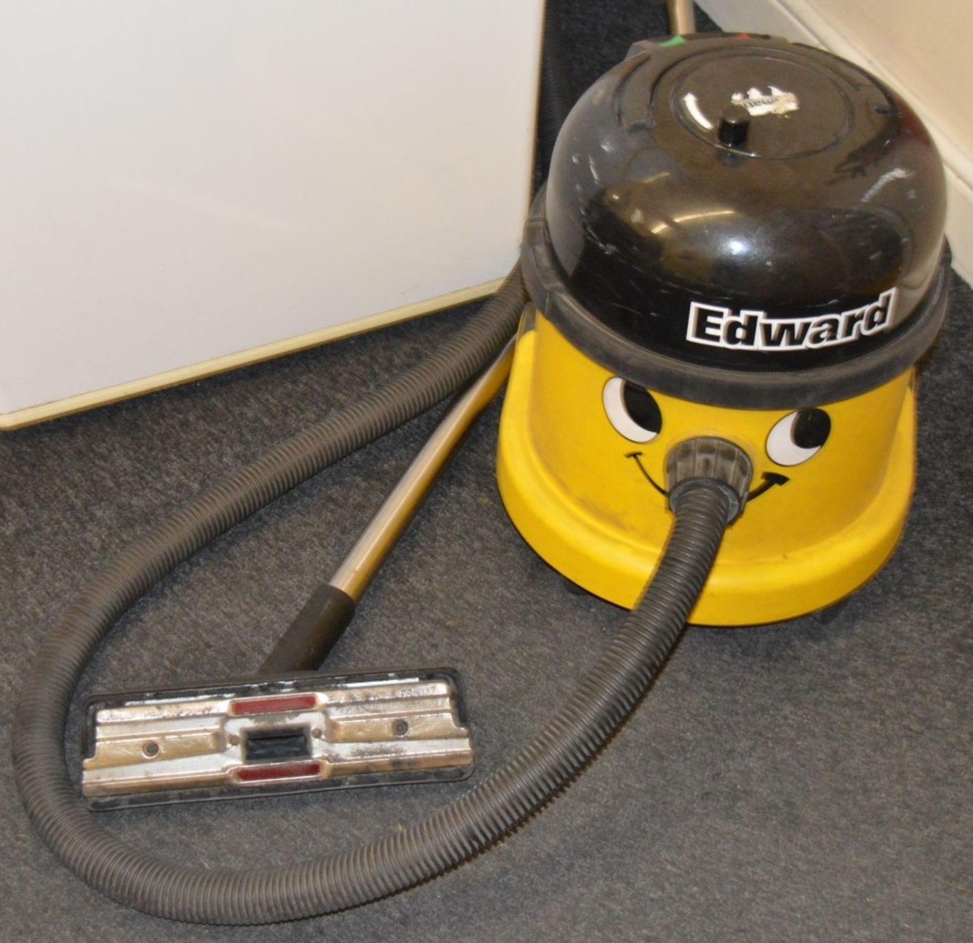1 x Naumatic EDWARD Professional Hoover - Henrys Big Brother - Ideal For The Home or Office - 240v -