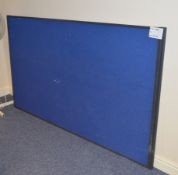 1 x Section of Office Partition - Blue Finish - Size 200 x 119 cms - CL300 - Ref S040 - Location: