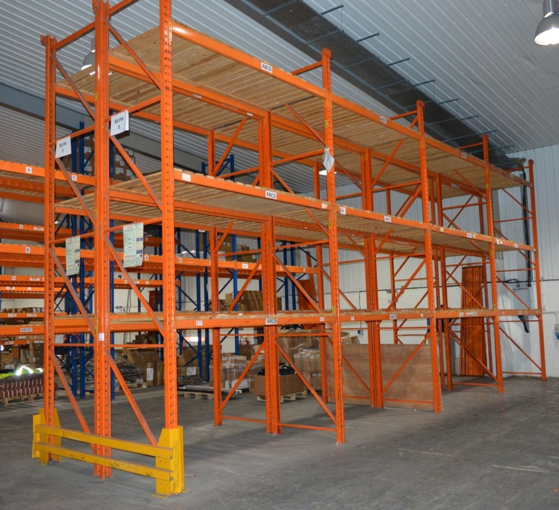 8 x Bays of Warehouse PALLET RACKING - Lot Includes 110 x Uprights, 56 x Crossbeams, 1 x - Image 3 of 9