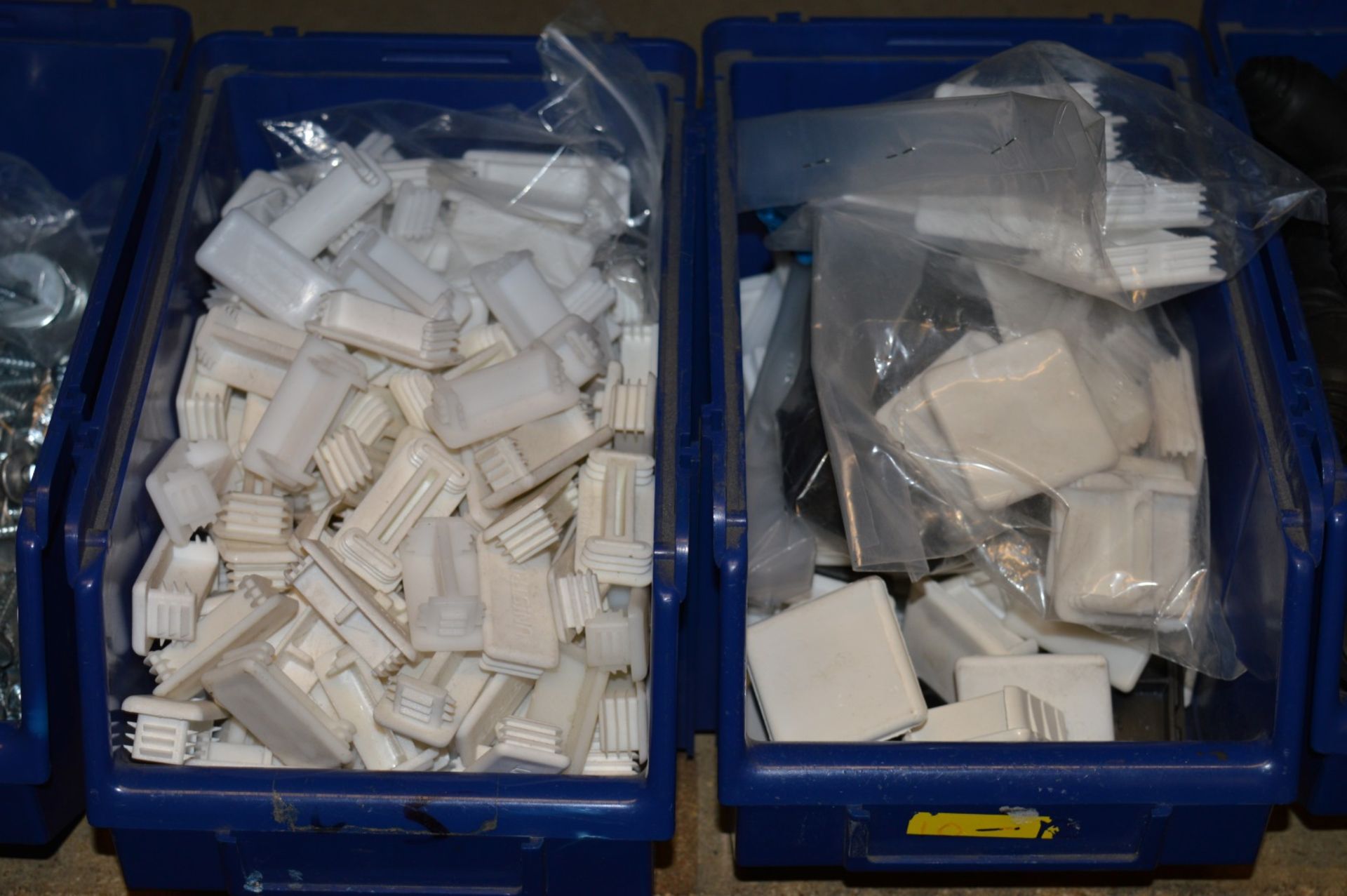 44 x Linbin Tubs With Contents - Assorted Variety of Consumables Included - Please See The - Image 5 of 25