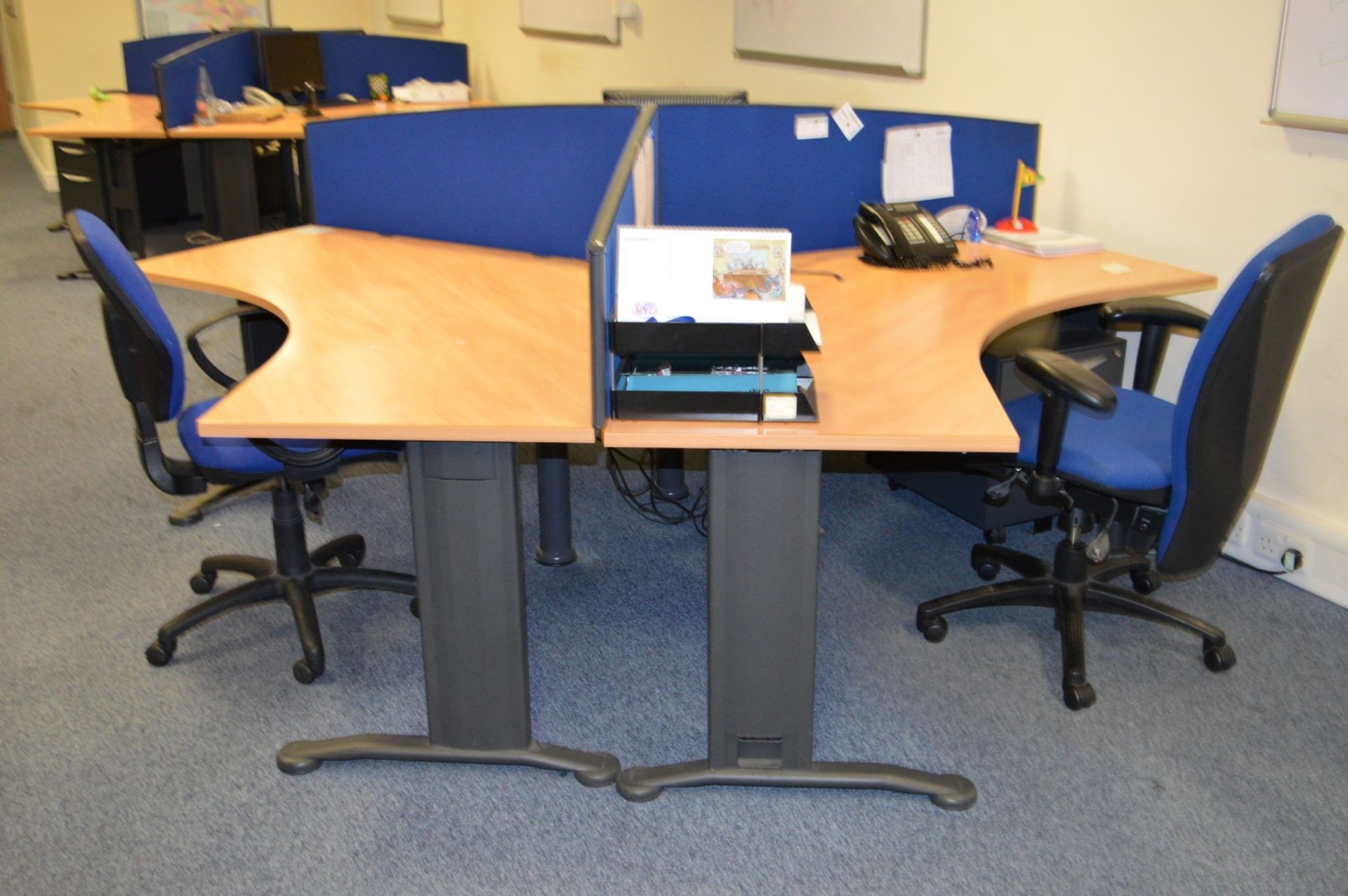 1 x Tripod Office Workstation Desk With Chairs - Suitable For 3 Users - Includes Three Premium - Image 3 of 6