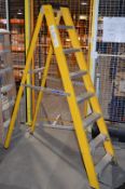 1 x Set of Lyte GFBB8 Swingback Builders Step Ladder - Fibreglass 8-Tread 1.7m - CL300 - Ref