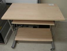 1 x Workstation Desk With Pullout Keyboard Shelf - CL300 - Ref S196 - Location: Swindon,