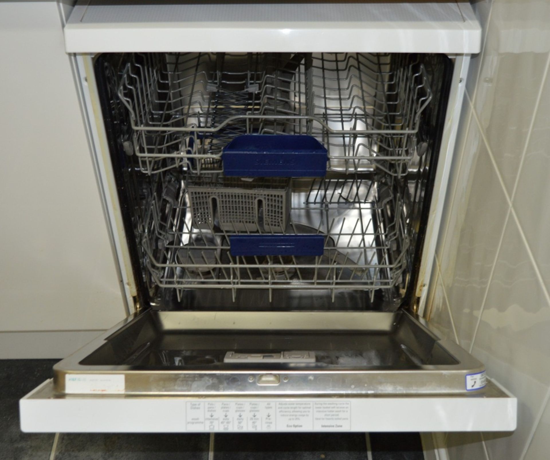 1 x Siemens 60cm SD6P1S Ecosense Dishwasher - White Finish - CL300 - S074 - Location: Swindon, - Image 5 of 6