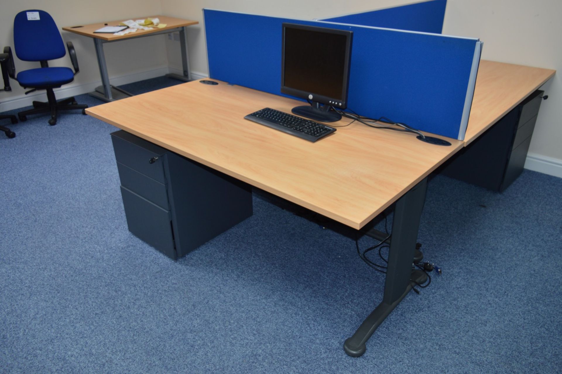 1 x Tripod Office Workstation Desk With Chairs - Suitable For 3 Users - Includes Three Premium - Image 10 of 11