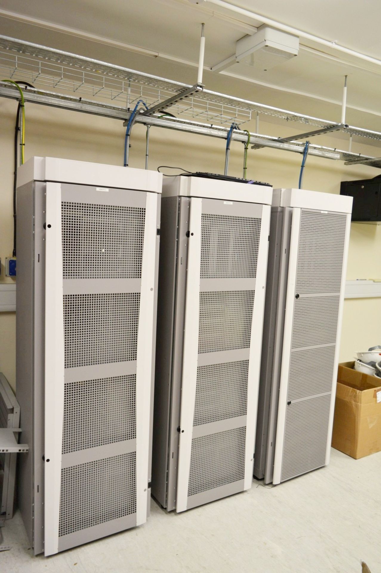 1 x Selection of Nokia Siemens Test Room Equipment Including Loaded Nokia Ultrasite WCDMA Supreme - Image 65 of 72