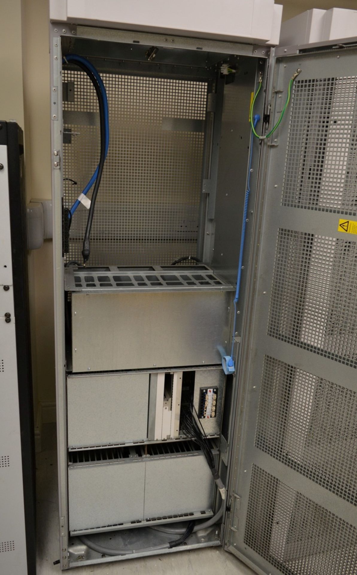 1 x Selection of Nokia Siemens Test Room Equipment Including Loaded Nokia Ultrasite WCDMA Supreme - Image 9 of 72