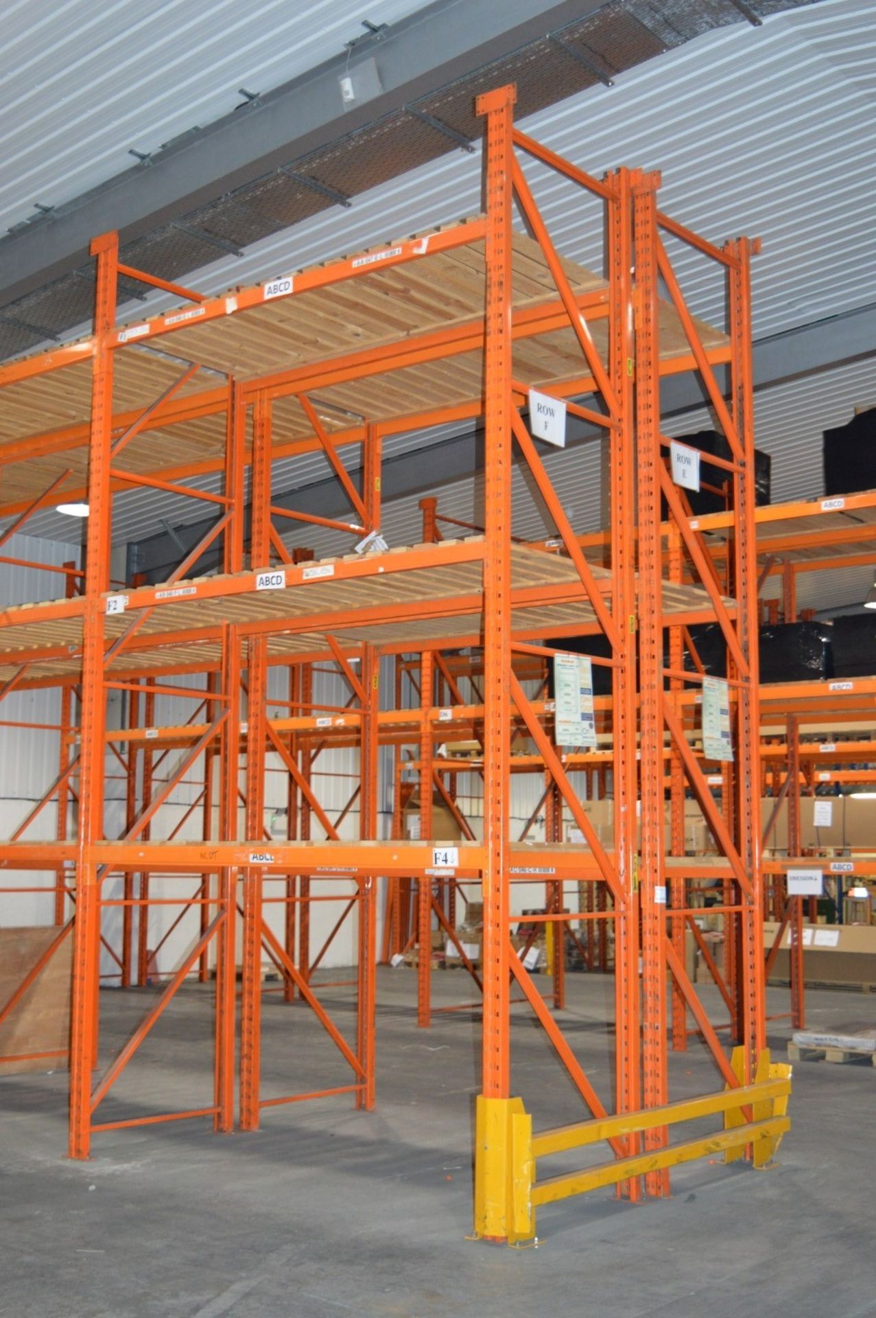 8 x Bays of Warehouse PALLET RACKING - Lot Includes 110 x Uprights, 56 x Crossbeams, 1 x - Image 2 of 9