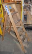 1 x Industrial Swingback Wooden Step Ladders - 5 Rungs - H126 x W37 cm - CL300 - Ref S265 -