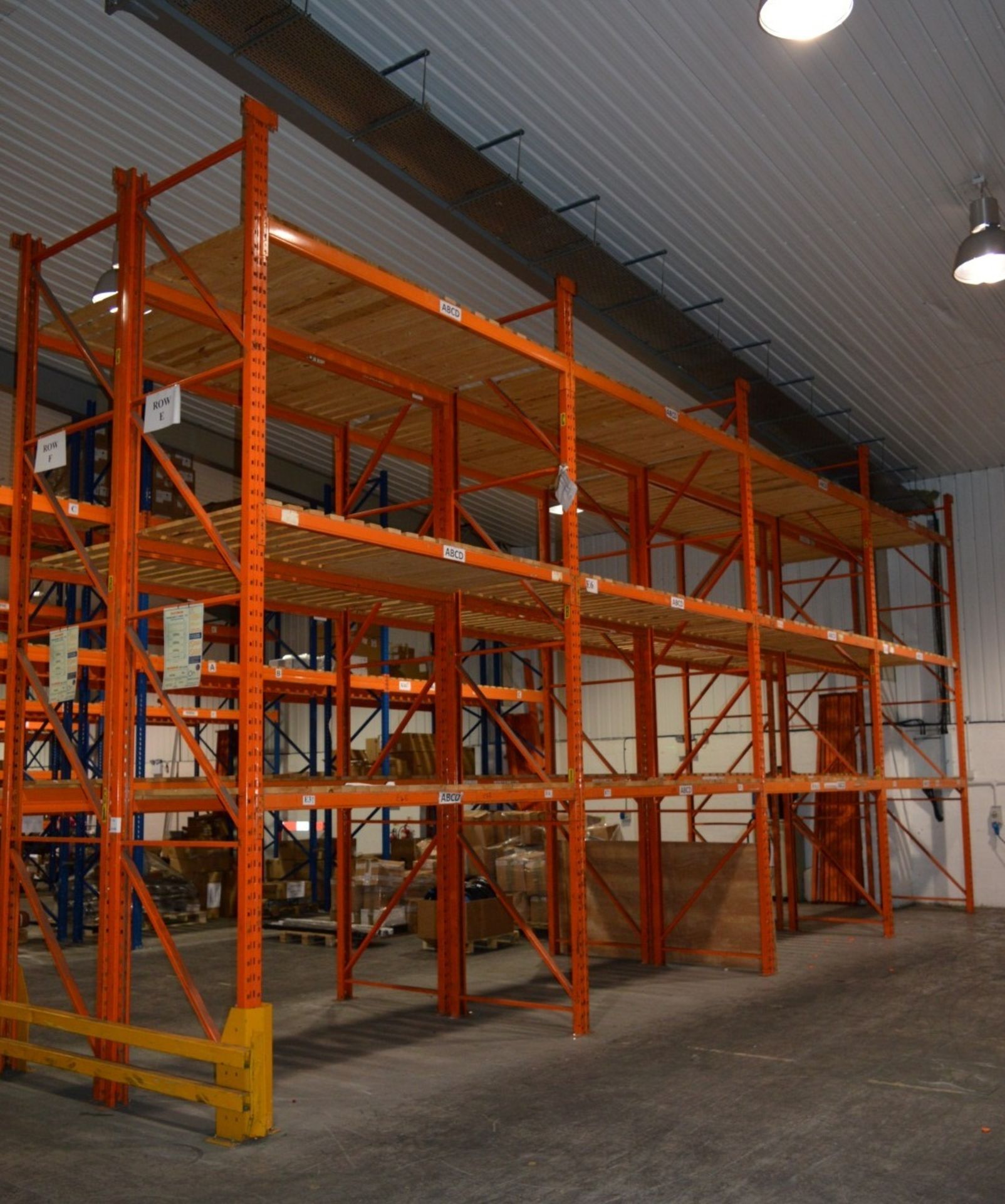 8 x Bays of Warehouse PALLET RACKING - Lot Includes 110 x Uprights, 56 x Crossbeams, 1 x - Image 6 of 9