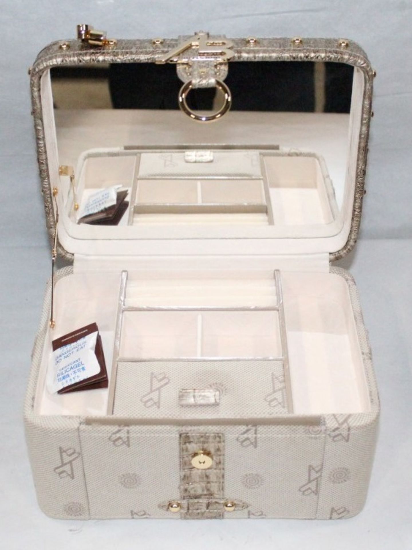 1 x "AB Collezioni" Italian Luxury Jewellery Box (30382) - Ref LT132 – Features 2 Pull-Outs, 3 - Image 5 of 5