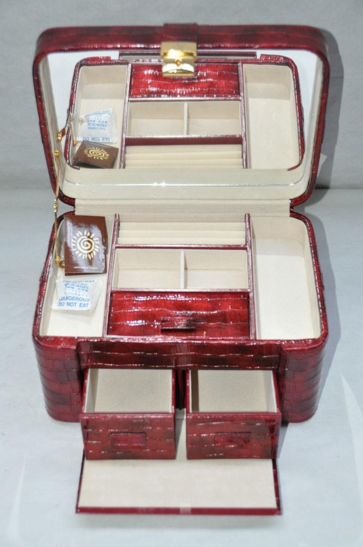 1 x "AB Collezioni" Italian Genuine Suede-Lined Luxury "Epoque" Jewellery Box (E130B) - Ref: LT000 -
