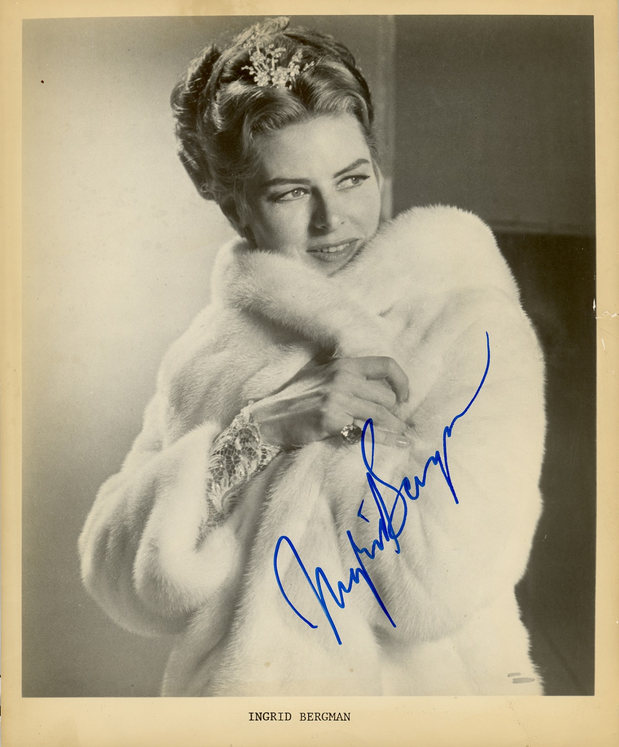 BERGMAN INGRID: (1915-1982) Swedish Actress, Academy Award winner. Signed 8 x 10 photograph by