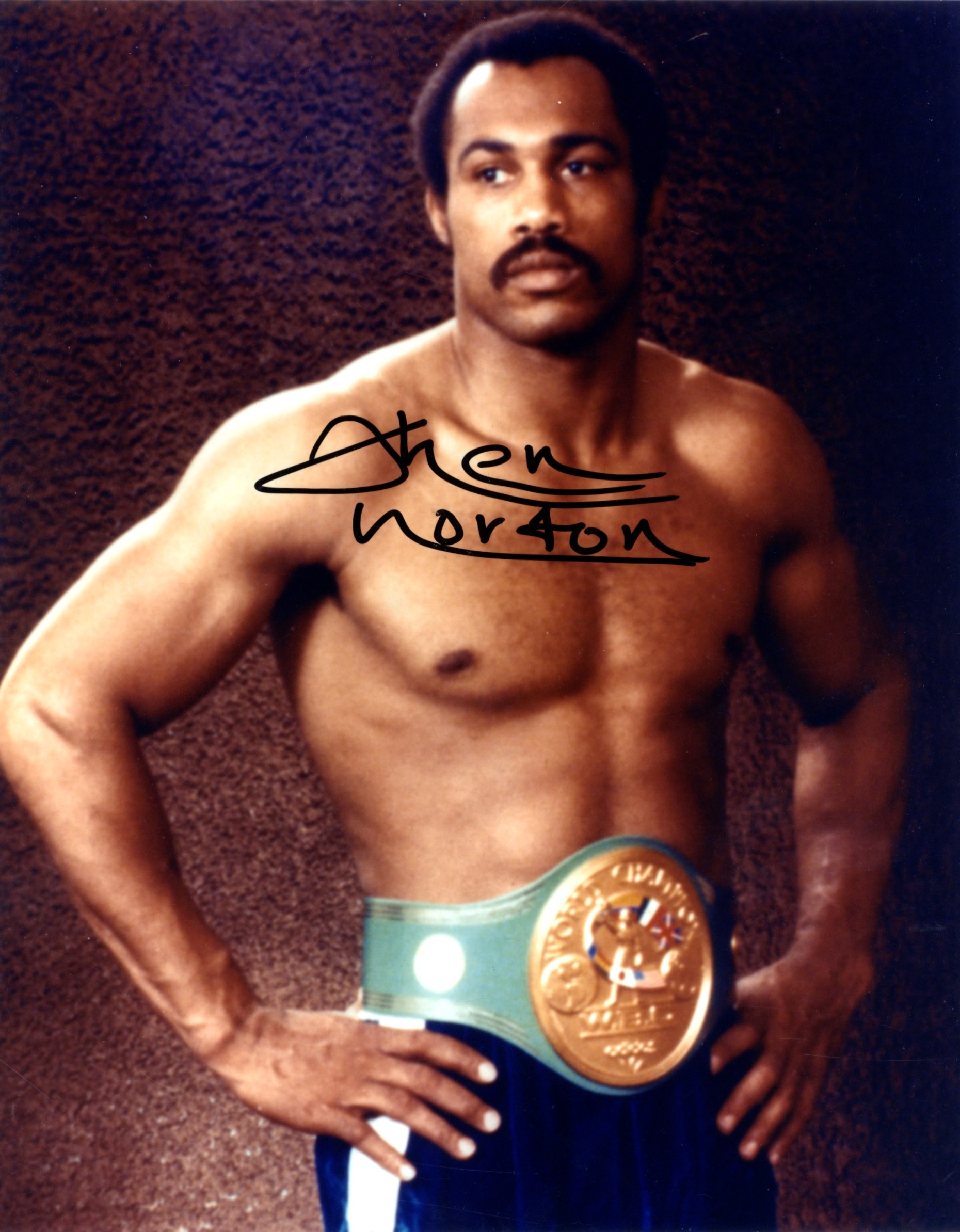 BOXING: Selection of signed 8 x 10 photographs