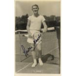 TENNIS: Selection of signed postcard photographs and slightly larger (2), vintage (3) by various