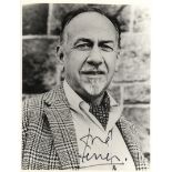 ACADEMY AWARD WINNERS: Selection of signed postcard photographs, 8 x 10s and a few slightly smaller,