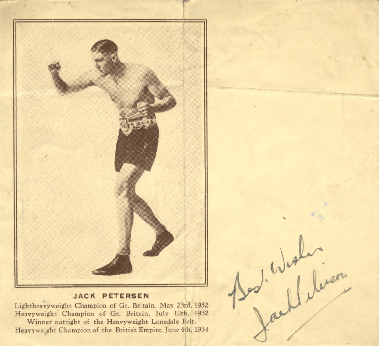 BOXING: Selection of signed pieces, cards, signed postcard photographs and slightly larger (and a - Image 23 of 25