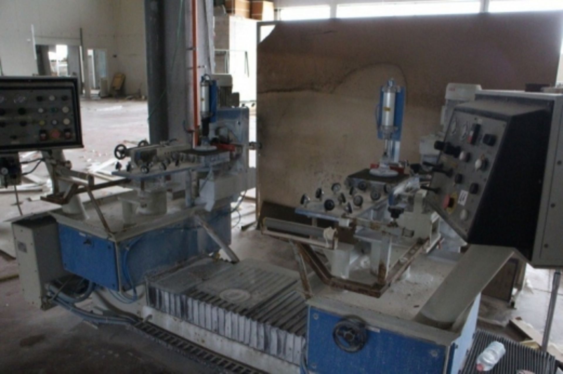 1,Corner cutting machine Cambi Click here for more details - Image 4 of 4