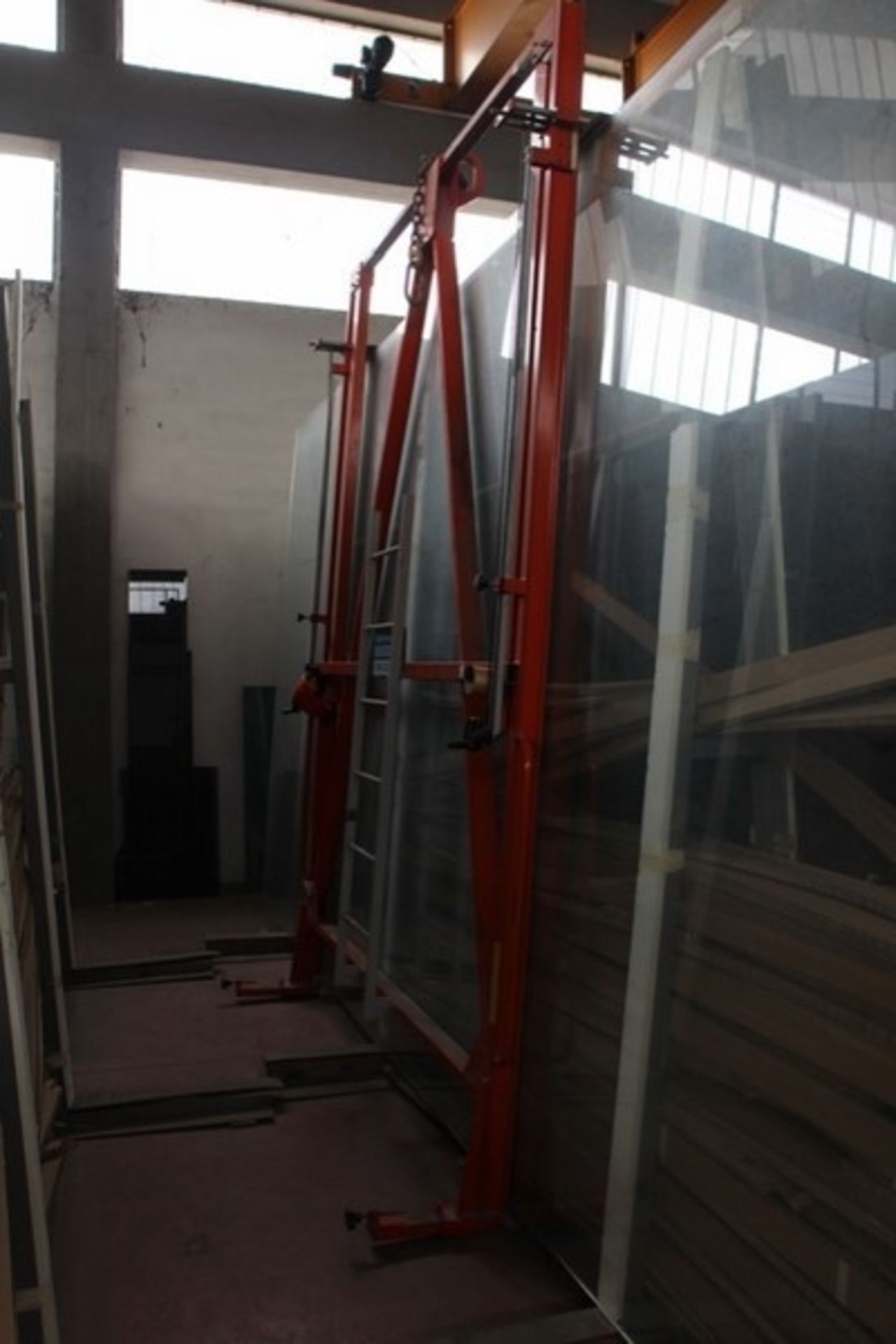 1,Unloading machine capacity 2,5 T Click here for more details - Image 3 of 4