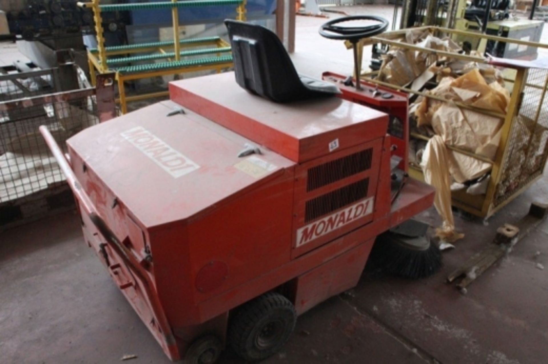 1,Motor sweeper Monaldi Click here for more details - Image 2 of 4