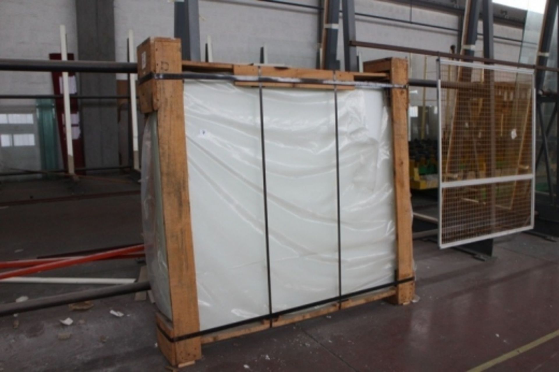 1,Borosilicate glass box 202x170 - 70sheets 3 mm Click here for more details - Image 2 of 4