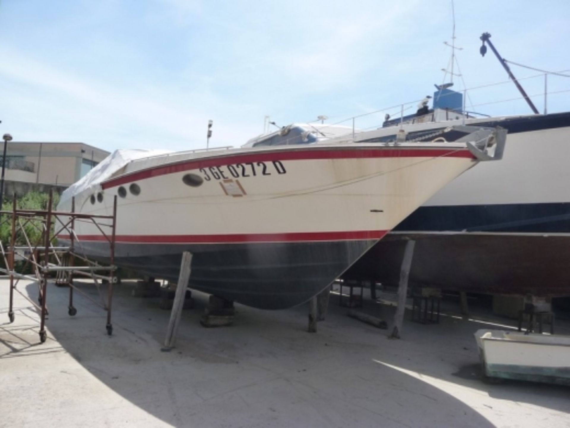 1,Motorised pleasure boat Profil Marine "Cheeroke 50", motorised boat, gross tonnage 11.79 tons;