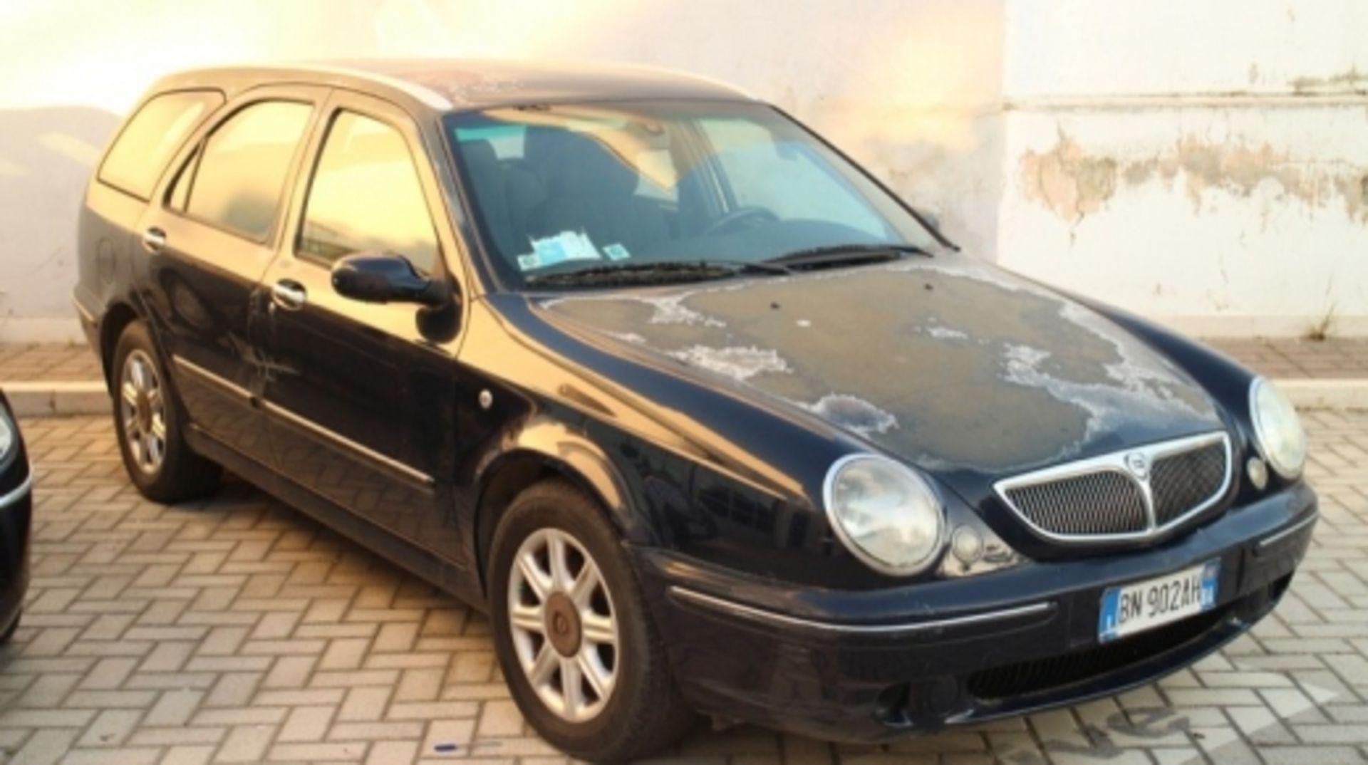 1,Autovettura Lancia Lybra   targa BN902AH immatric. '2000diesel Click here for more details