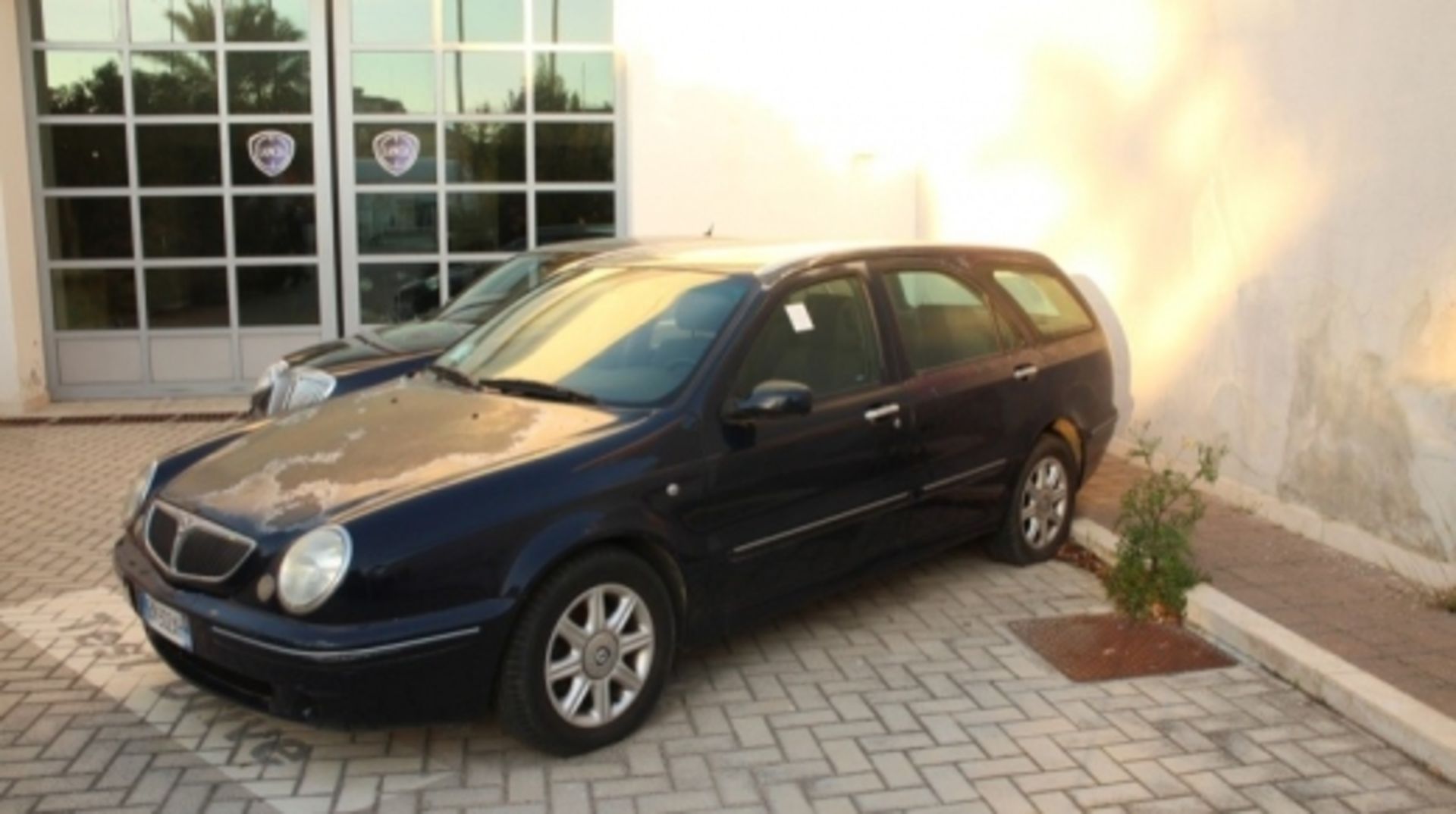 1,Autovettura Lancia Lybra   targa BN902AH immatric. '2000diesel Click here for more details - Image 2 of 4