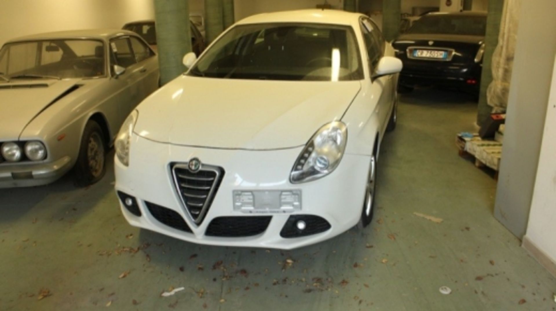 1,Giulietta Alfa Romeo car plate n.  8984HLK diesel, about  50.000/60.000 km. without keys Click - Image 3 of 4