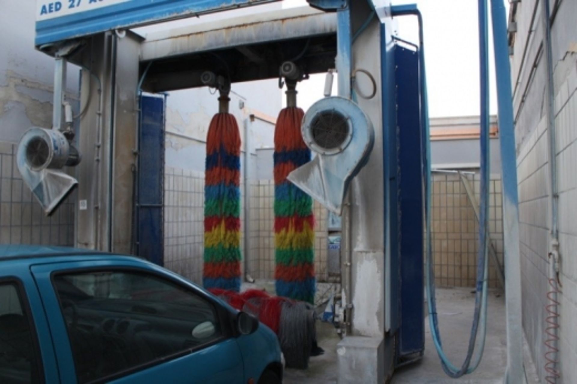 1,LOTTO COMPOSTO DA: n.1 impianto lavaggio automatico autovetture,  marca â€œAuto Equipe Lavaggi s.
