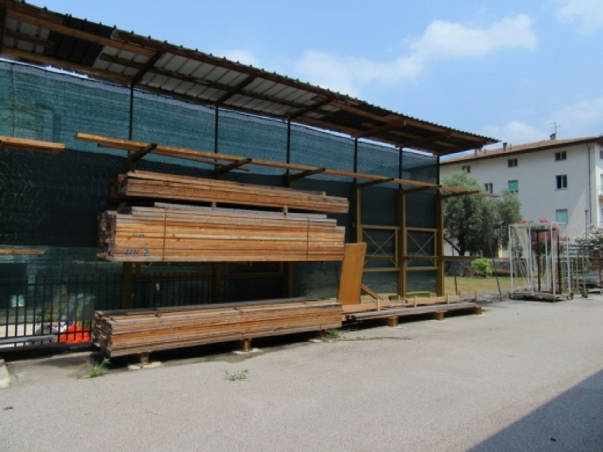 1,External wood shelvingsCOLLECTION CAN BE DONE AFTER THE COMPLETE COLLECTION OF THE EQUIPMENT - Image 2 of 3