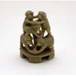 Cinque scimmiette, scultura in pietra saponaria, cm. 8.