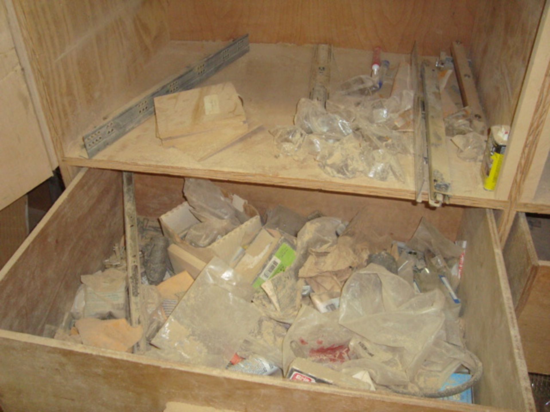 CONTENTS OF CABINET  HARDWARE, TOOLING, ECT - Image 3 of 5
