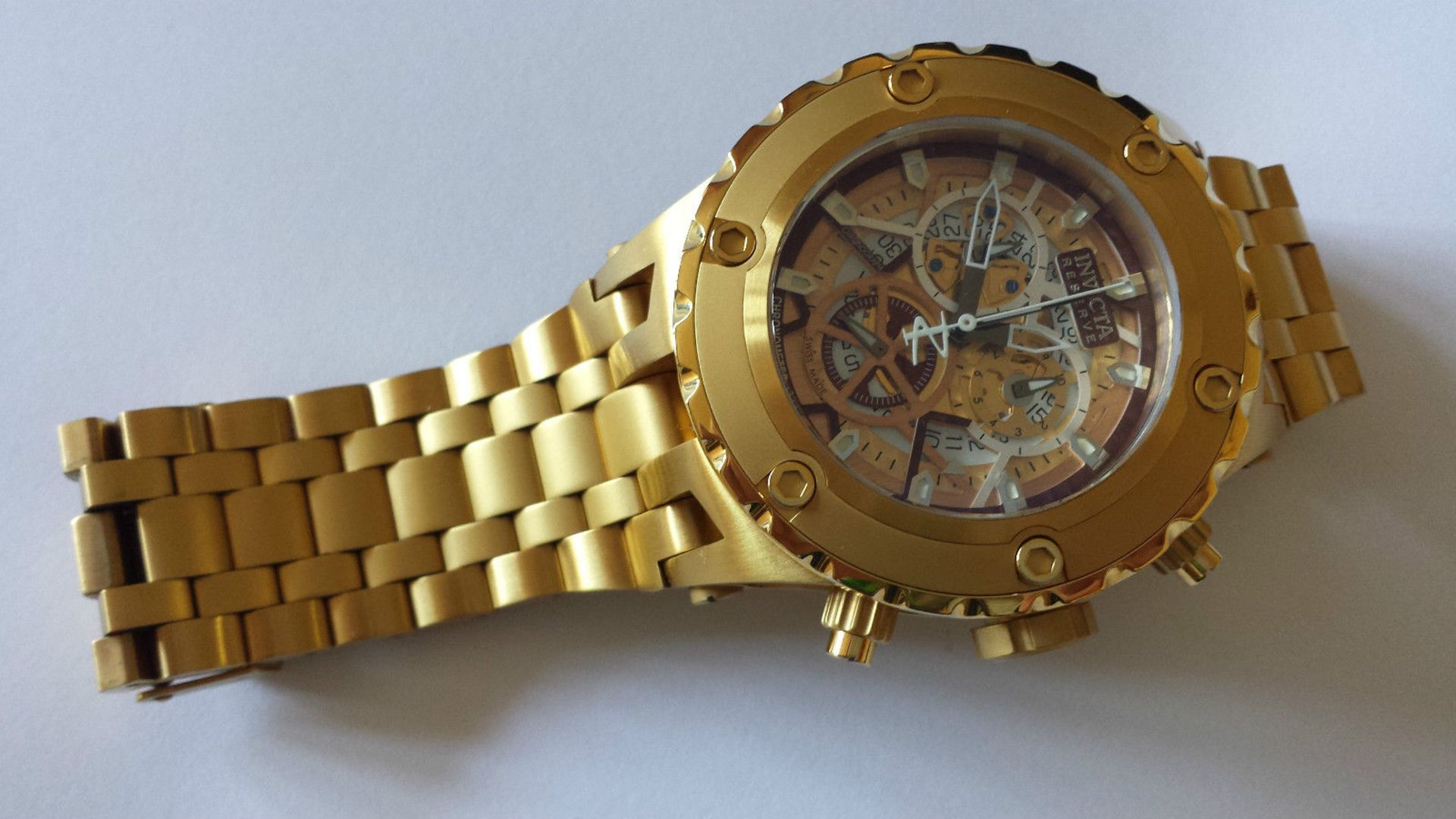 Invicta Reserve 1568 Dive Watch Gold Chronograph,boxed all papers included along with price- $4995 - Image 4 of 9