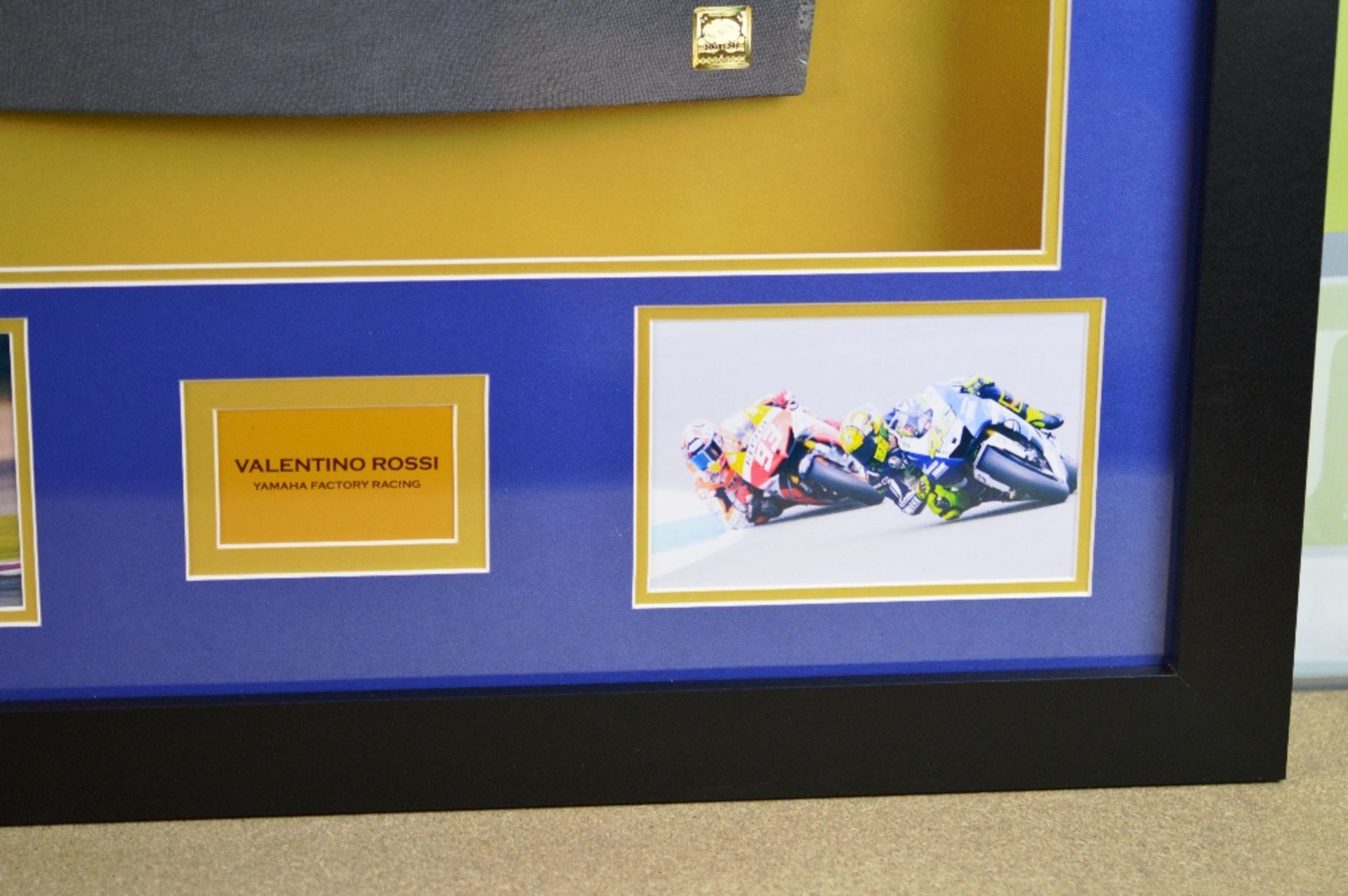 Motorbike legend Valentino Rossi Signed Yamaho Jersey professionally framed, comes with 2 COA's - Image 3 of 4