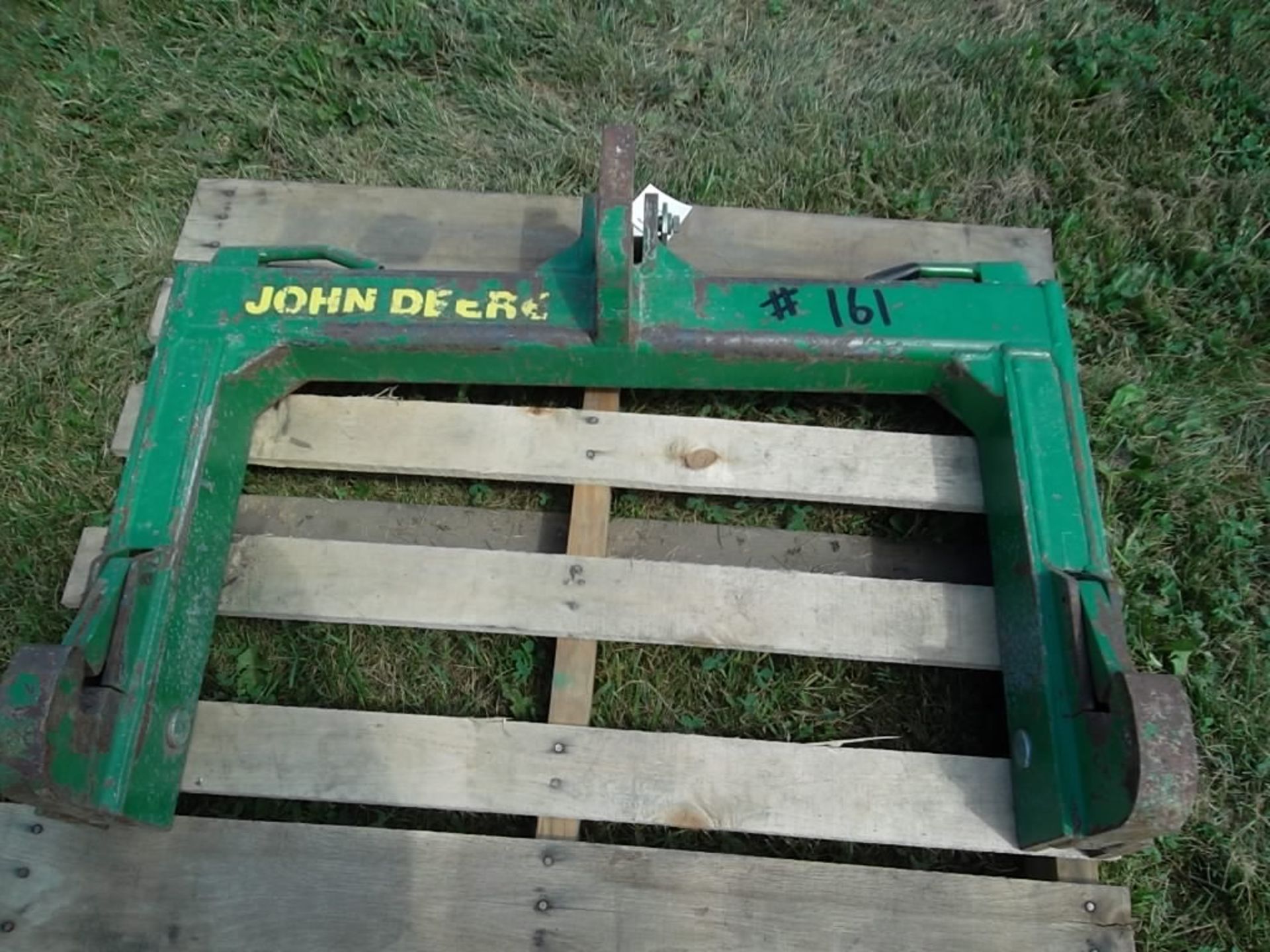 Lot 161 1 JOHN DEERE ALL WELDED  STEEL CAT 3 QUICK HITCH( There is a 6% Sales Tax on this item)