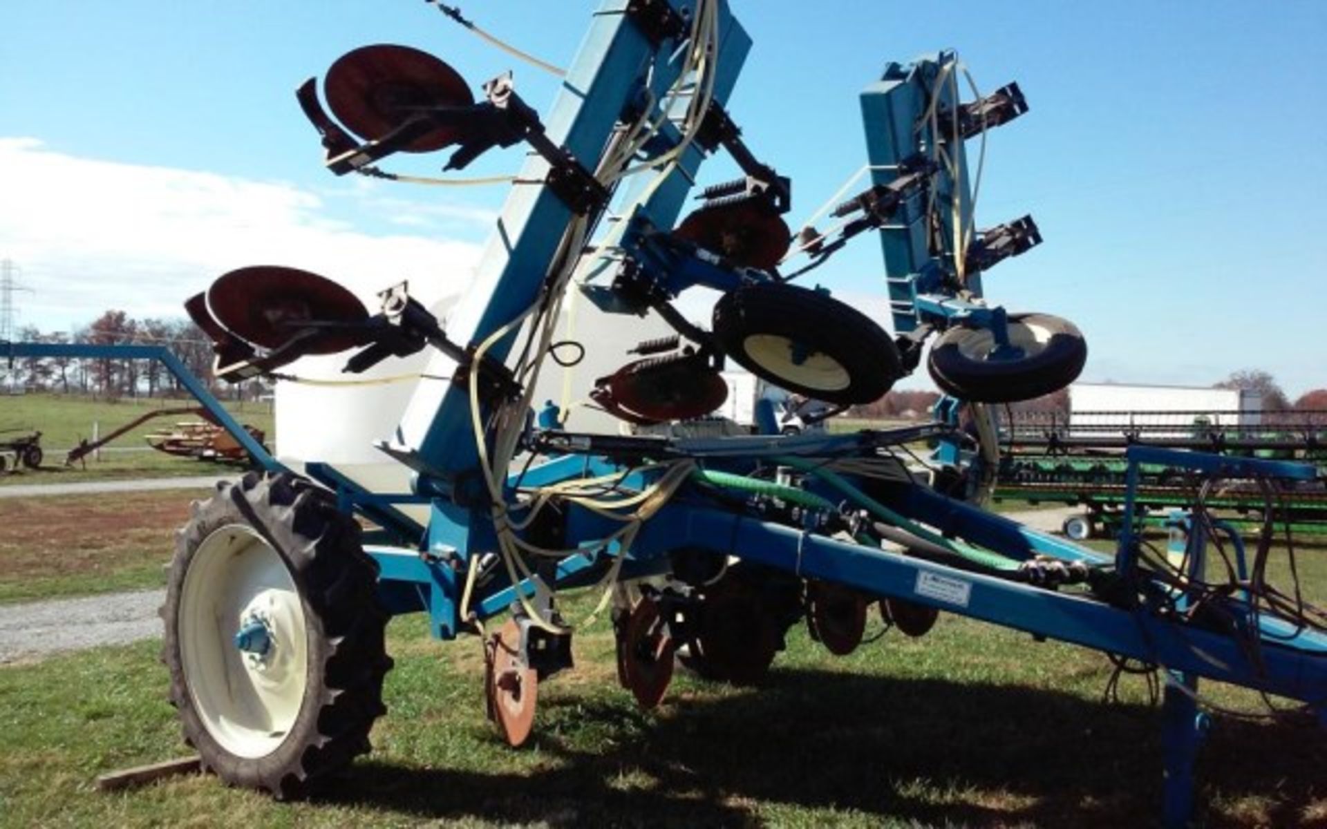 Lot 34 - Ag Systems Model 6400 Fertilizer Applicator 12', 15 Row, Like New Condition Model 6400 - Image 4 of 6