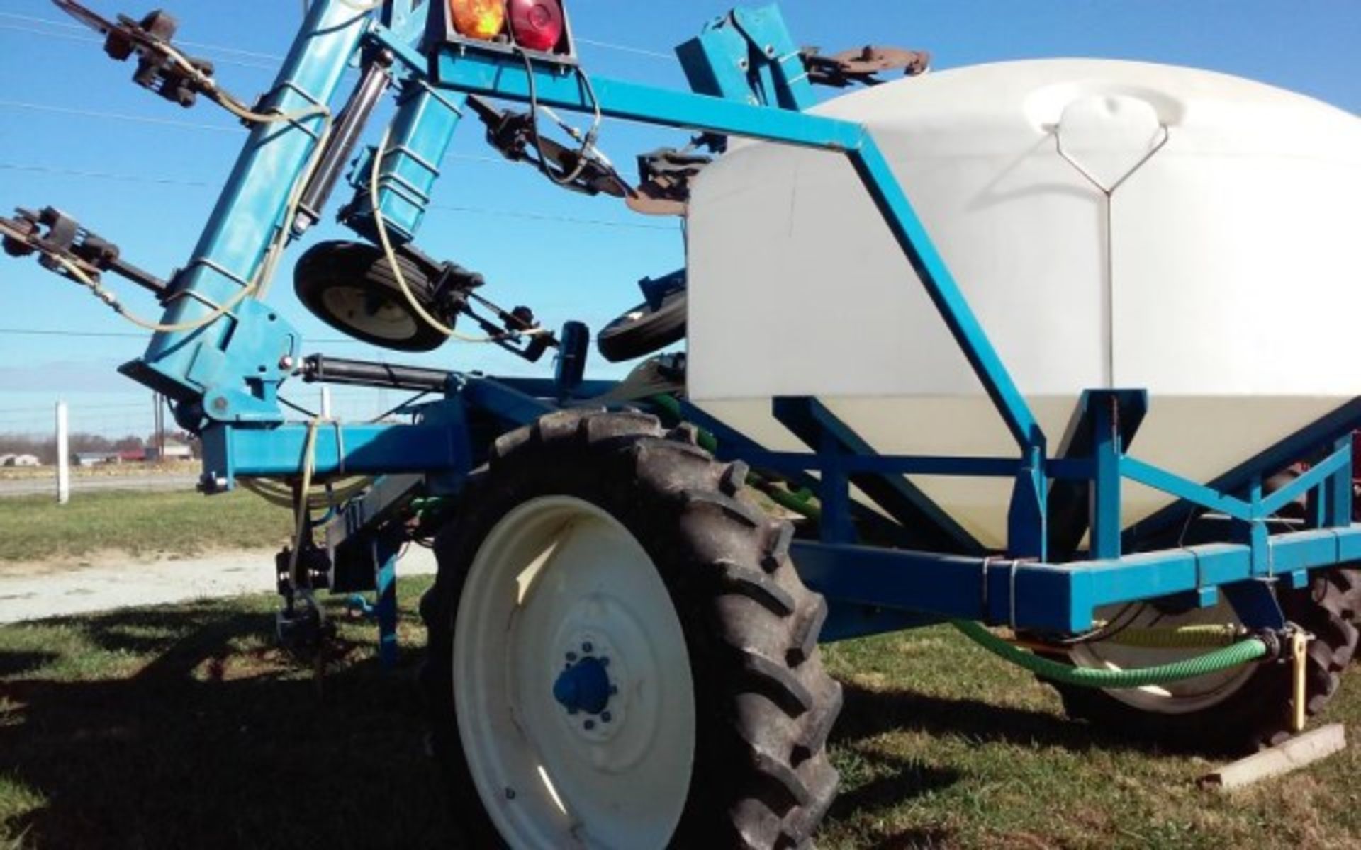 Lot 34 - Ag Systems Model 6400 Fertilizer Applicator 12', 15 Row, Like New Condition Model 6400