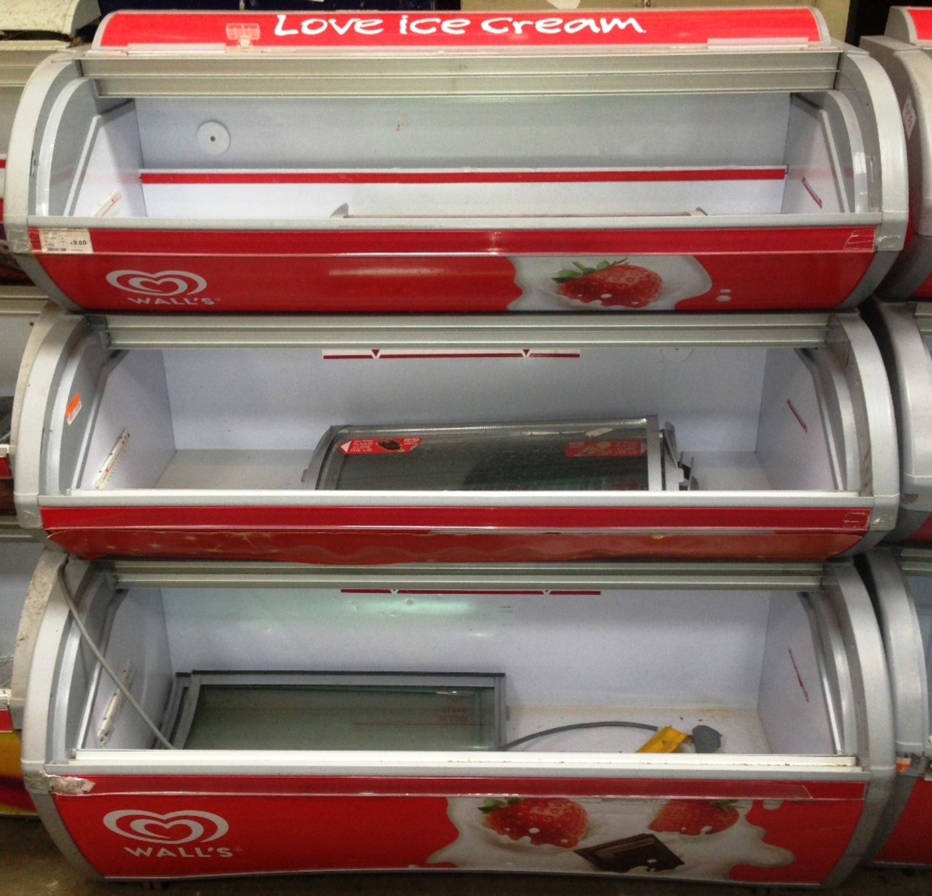 Iarp ice cream display freezer